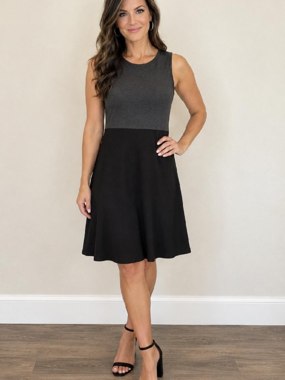 LOFT Black & Gray Knit Sleeveless Sheath dress size 0